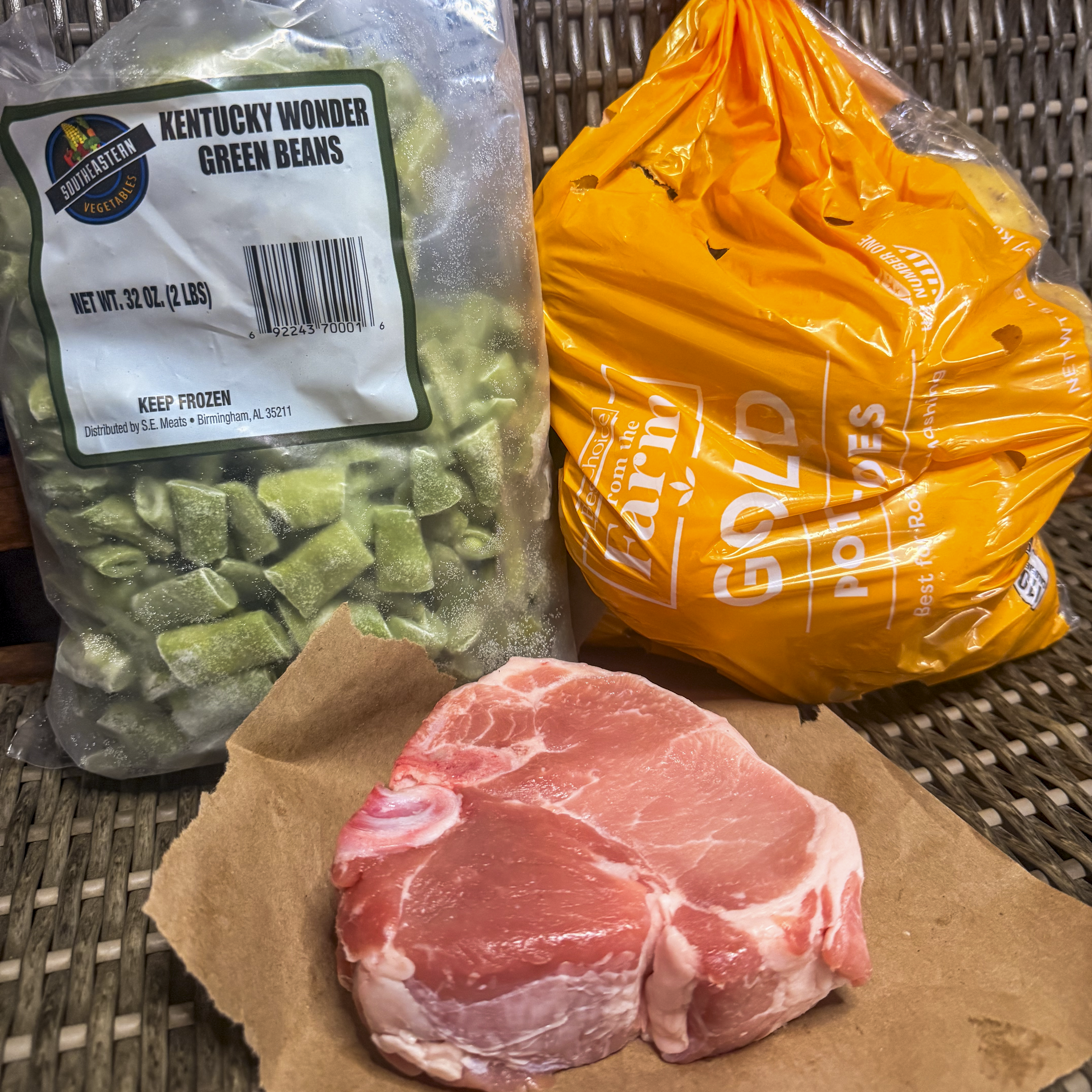 Grocery Items to Make Smothered Pork Chops